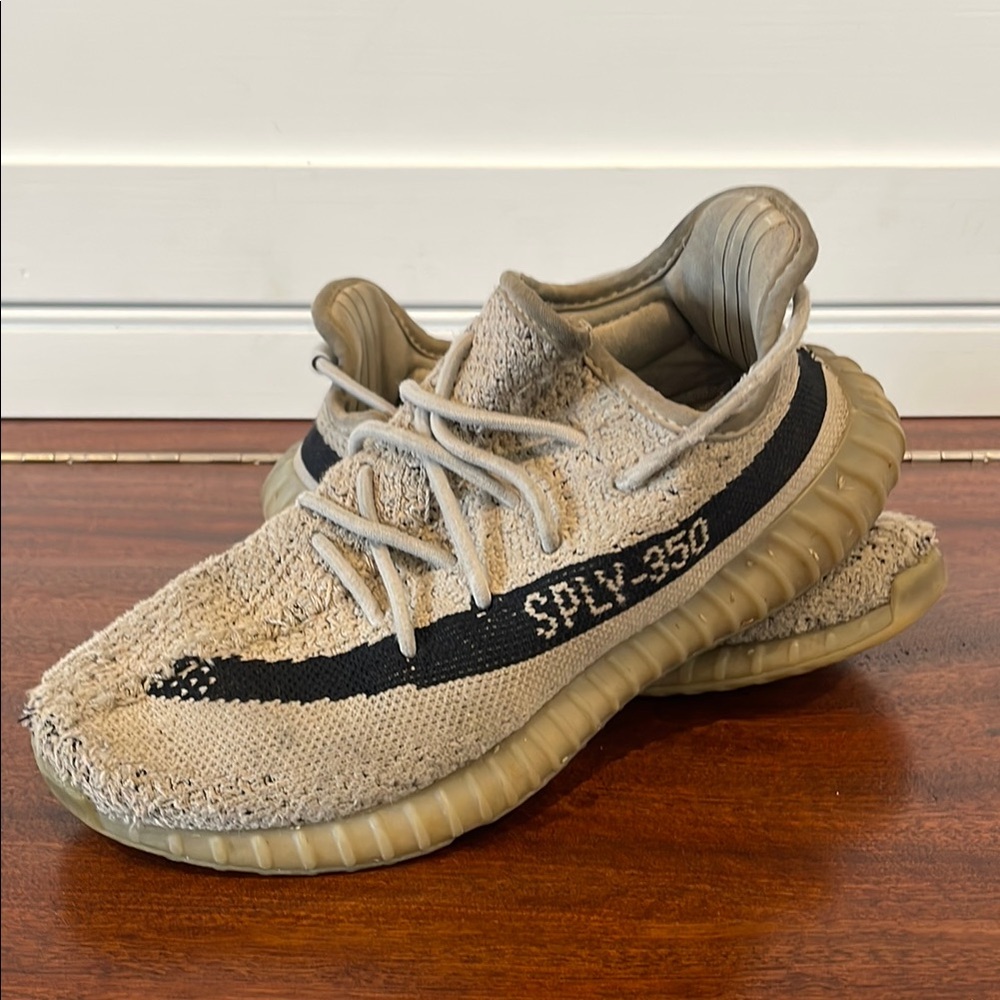 Adidas Yeezy Boost 350 V2 Sneakers, Kids size 2